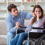 couple fauteuil roulant